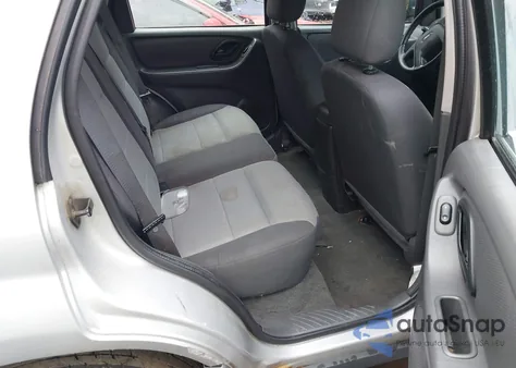 2007 Ford Escape Xls/Xls Manual z USA, uszkodzony, nr VIN 1FMYU92Z17KA83262